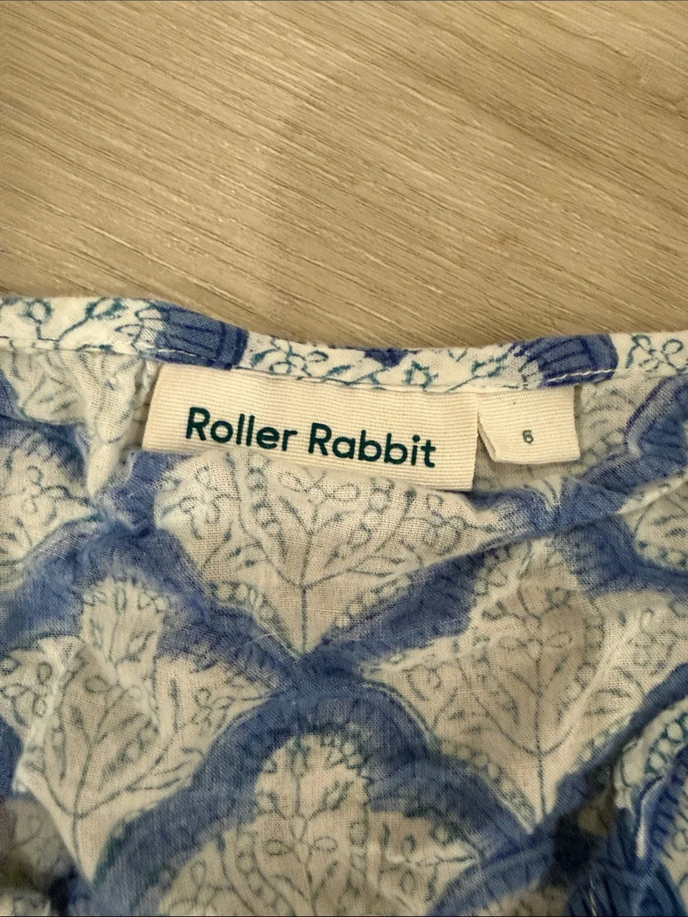 Roller Rabbit soft neck